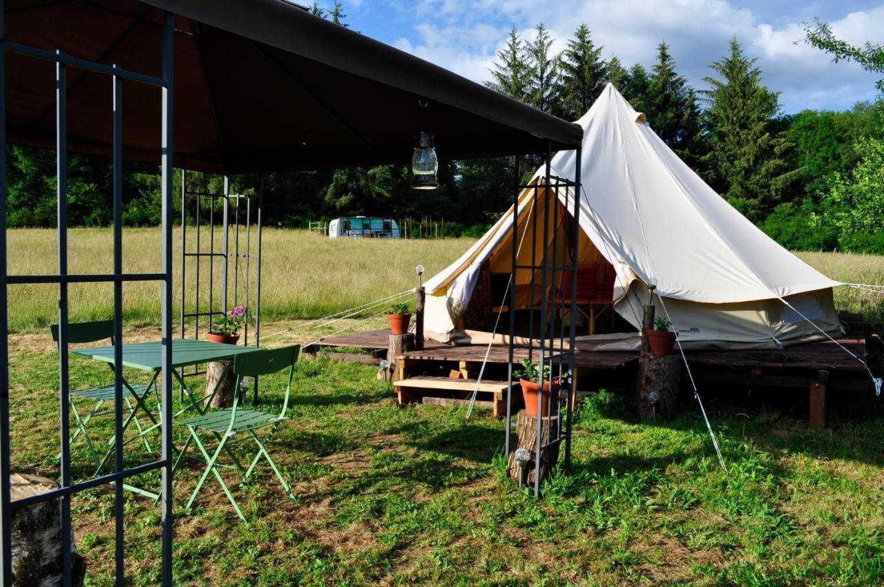 Guillerin Caravan&Glamping Sornac Esterno foto